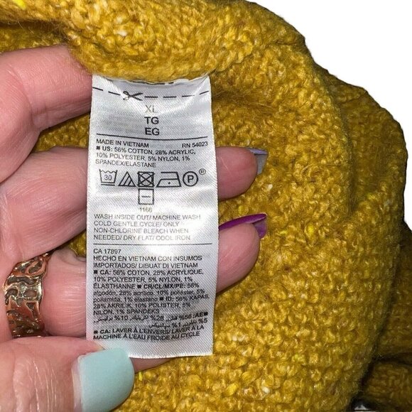 Old Navy Mustard Yellow Crew Neck Sweater - Picture 13 of 13